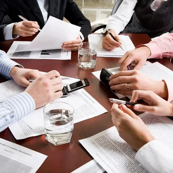 DECISIONES-EN-LA-PROPIEDAD-HORIZONTAL-Y-SU-INCIDENCIA-EN-LOS-SEGUROS-DE-BIENES-COMUNES.- DECISIONES-EN-LA-PROPIEDAD-HORIZONTAL-Y-SU-INCIDENCIA-EN-LOS-SEGUROS-DE-BIENES-COMUNES.-